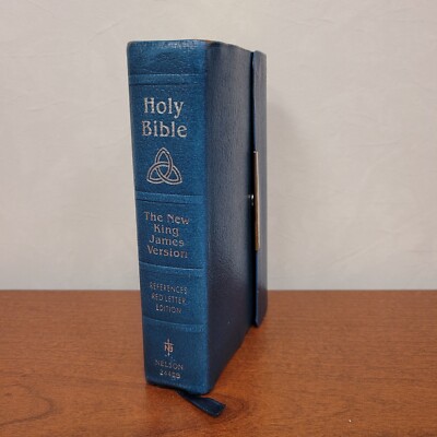 Vtg Bible King James Version Red Letter Nelson 244SB Aqua Bonded Leather Snap-image