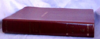 NKJV Holy Bible Giant Print - Imitation Leather by Thomas Nelson Burgandy 2018-image