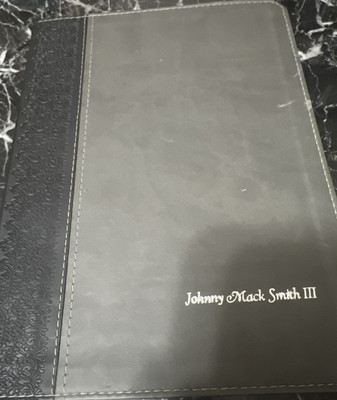 HCSB Study Bible Holman Christian Standard Bible Black Gray Leather Bound-image