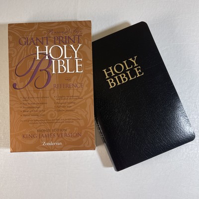 Holy Bible Giant Print Personal Size Reference KJV Zondervan 1994 Faux Leather-image