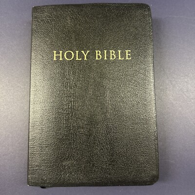 KJV Reference Bible Giant Print  Bonded Leather Black Red Letter Edition-image