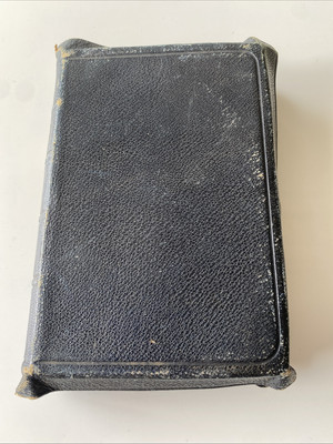ANTIQUE 1890 HOLY BIBLE  Handy Reference Bible Old New Testament Rare-image