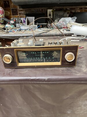 Vintage The Fisher Series 40 FM Tube Tuner.-image