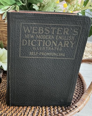 Webster's New Modern English Illustrated Dictionary 1929 Self - Pronouncing-image