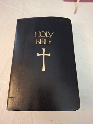 Holy Bible New American Bible by Catholic Bible Press 9053NBK 1987 Like New-image