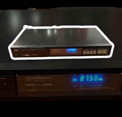 Vintage Fisher Studio Standard AM/FM Stereo Synthesizer Tuner FM-272, TESTED-image