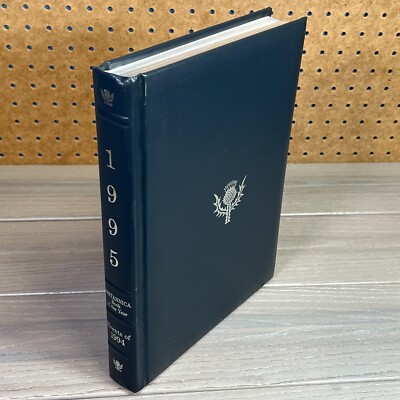 1995 Encyclopedia Britannica Annual World Data Book of the Year Leather Padded-image