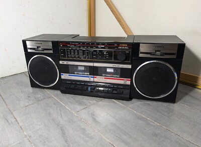 Repair - Vintage Fisher PH-W402 Boombox AM/FM Radio Cassette Tape Deck-image