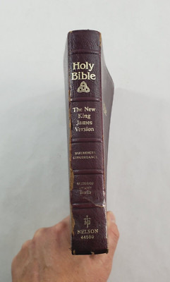 Holy Bible NKJV References Concordance 445BG Nelson Red Letter Burgundy Leather-image