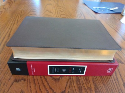 NKJV Reference Bible LARGE PRINT Retail~$109.99~ Brown Genuine Leather Ribbed-image