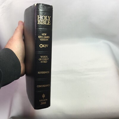 Holy Bible NKJV References Concordance Words of Christ in Red Nelson 3005 Black-image