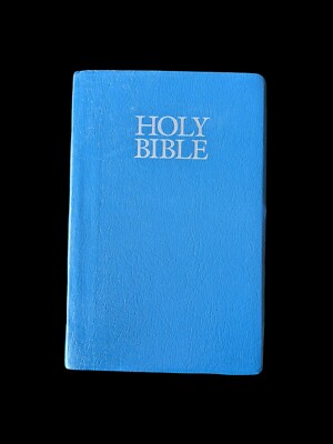 Holy Bible Blue Leather New International Version Reference Edition Red Letter-image