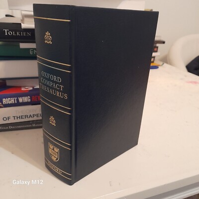 OXFORD COMPACT THESAURUS. Third Edition. - Hardcover - GOOD-image