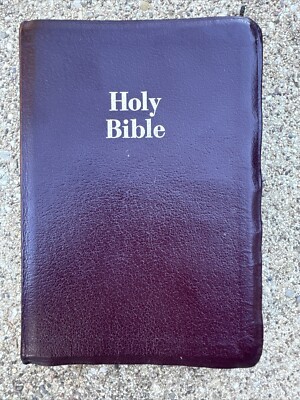 Slimline Reference Bible-NASB 1995 Updated - Red Letter - Genuine - World/Nelson-image