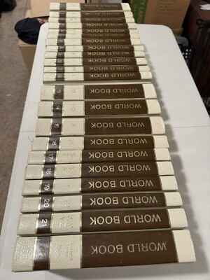 World Book Encyclopedia 1974 Volumes 12-22.-image