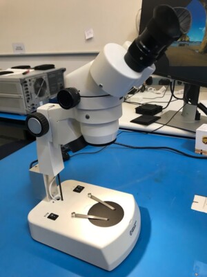 Fisher Science Binocular Stereo Microscope with Built-in Illumination-image