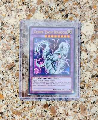 YuGiOh Cyber Twin Dragon, Cyber Dragon, SDCR-EN037 1st Edition, Reflective -image
