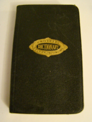 1930 Universal Self Pronouncing Dictionary With Leather Cover-image