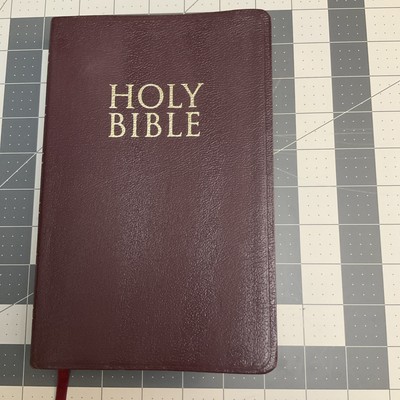 Holy Bible KJV King James Version Reference Bonded Leather Red Letter Softback-image