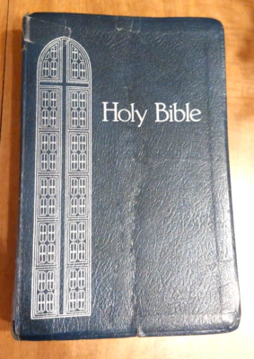 Holy Bible KJV Giant Print Reference Concordance Red Letter Nelson Regency 1976-image