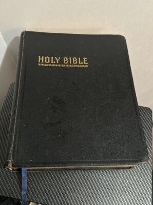 Vintage NEW STANDARD REFERENCE BIBLE Blue Ribbon Book 1955 Red Letter Edition-image
