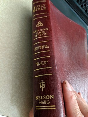 Nelson Royal Reference Bible 1983 NKJV, Genuine Leather '746BG'-image