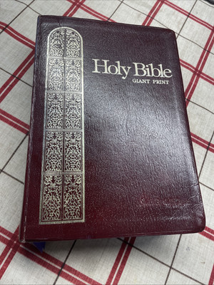 Holy Bible KJV Giant Print Reference Concordance Red Letter Nelson 883BG 1976-image