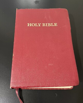 Holy Bible KJV Giant Print Reference Edition Holman Red Leather Bound 1982-image