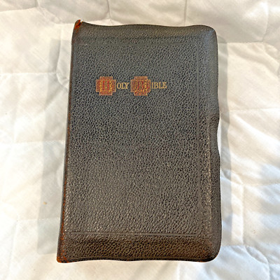 Holy Bible Hertels Standard Reference Cyclopedic Index Red Letter  KJV Leather-image