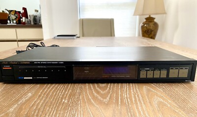 FISHER Studio Standard FM-273 AM/FM Synthesizer Tuner for Parts or Repair-image