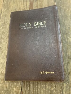 Holy Bible Giant Print Reference Edition, brown bonded leather VG-image