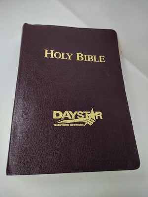 Subject Bible Daystar KJV Complete Topical Study & Reference Assurance 2000-image