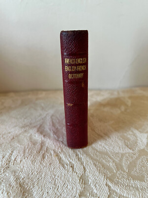 E F G Pocket Dictionary of English & French Languages Thomas Nelson & Sons-image