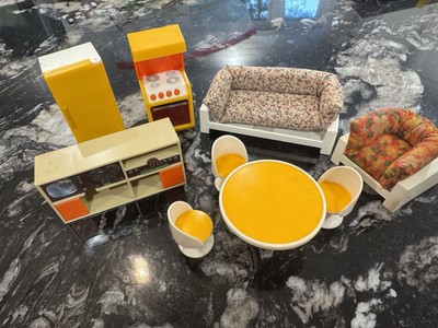 fisher price Loving Family retro modern  kitchen living room stereo Dollhouse-image