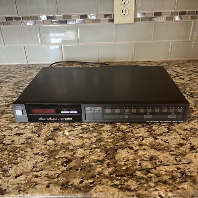 Fisher AM/FM Stereo Synthesizer Tuner FM-70. See Power Cord-image