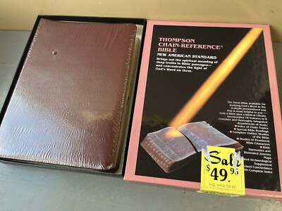 Thompson Chain-Reference Bible New American Standard Leather Smyth-Sewn, Sealed-image