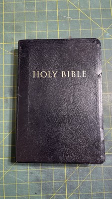 King James KJV Leather Look BIBLE Reference Book Red Letter 2000-image