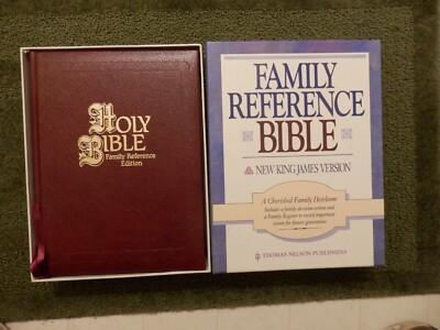 THOMAS NELSON FAMILY REFERENCE BIBLE BURGUNDY BONDED LEATHER WITH BOX NKJV-image