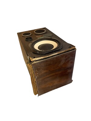 Fisher Stereo With Record Player And Speakers-image