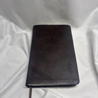 NIV Holy Bible Giant Print Red Letter Brown LeatherSoft Cover Zondervan 2009-image