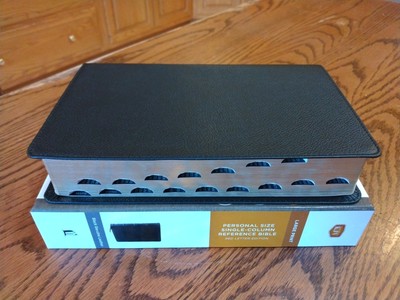 KJV LARGE PRINT Reference Bible ~Retail $124.99~ Genuine black Leather  Indexed-image