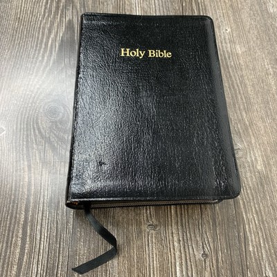 HOLMAN 1982 Holy Bible Giant Print KJV Reference Concordance Red Letter Leather-image