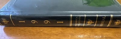 1991 Padded Black Leather Britannica World Data Year book Annual-image