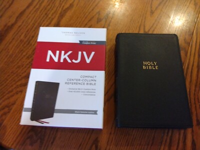 NKJV, Compact Center Column Reference Bible, Black Genuine Leather, Red Letter-image