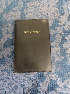 Holy Bible KJV Giant Print Reference Concordance Red Letter Nelson-image
