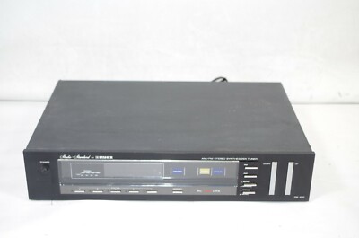Vintage Fisher Model FM-660 FM/AM Stereo Tuner -image