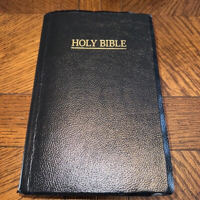 Holy Bible KJV Referenced Giant Print Red Letter Riverside 702 1986 Nice-image
