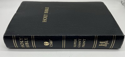 Holy Bible Holman CSB Christian Standard Bible  Large Print Red Letter Ultrathin-image