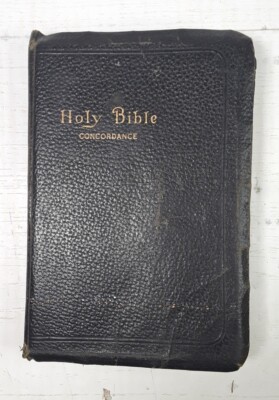 Holy Bible World 1945 KJV Red Letter Edition Genuine Leather Concordance Vtg-image