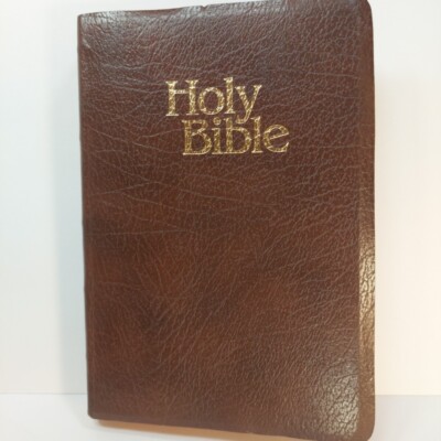 Holy Bible New King James Version 1983 Nelson 412BR Old New Tests & Dictionary -image